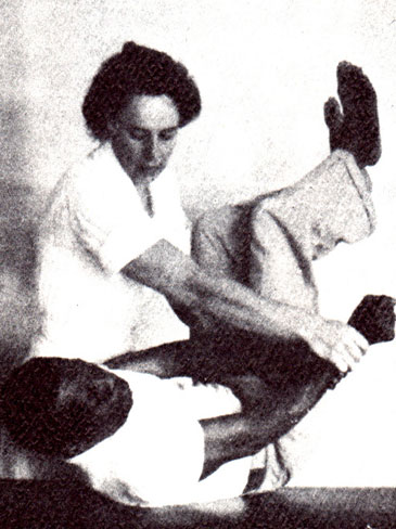 Maggie Knott with patient, Kabat-Kaiser Institute, 1951.